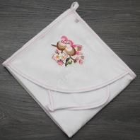 Полотенце белое "Райские птички",розовый, с уголком  детская одежда от производителя ТМ БОВЕБУМ